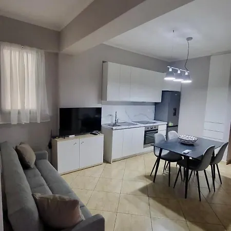 Apartment Bay 2 *